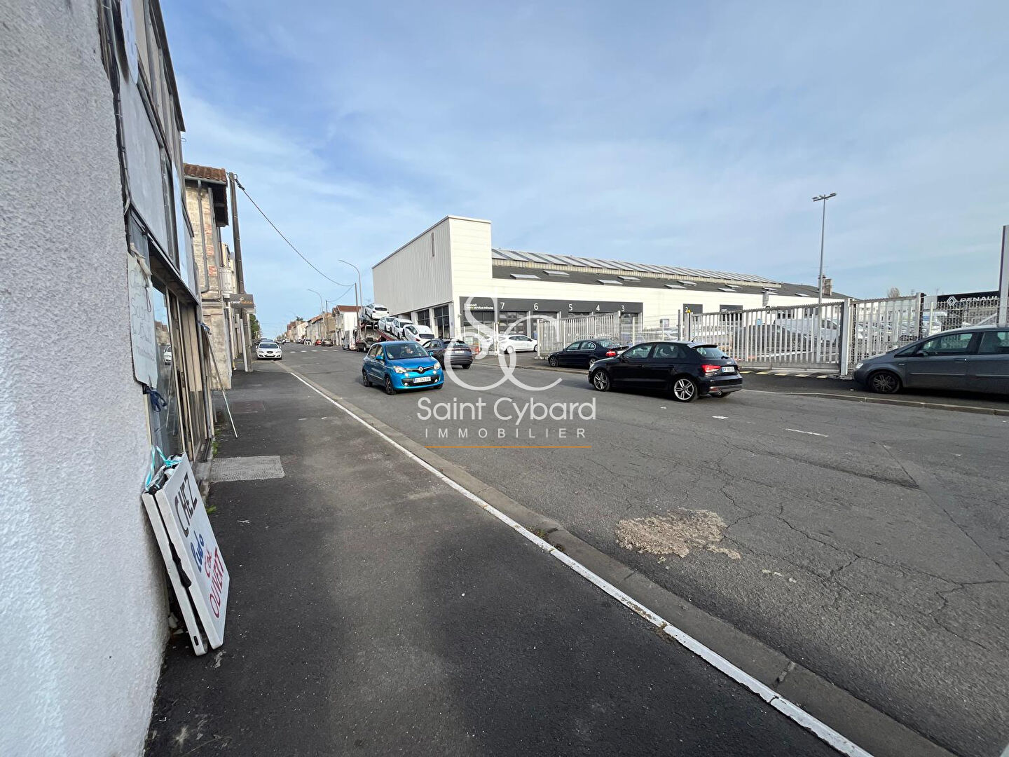 Photo Local commercial Gond Pontouvre 45 m2 environ image 3/4