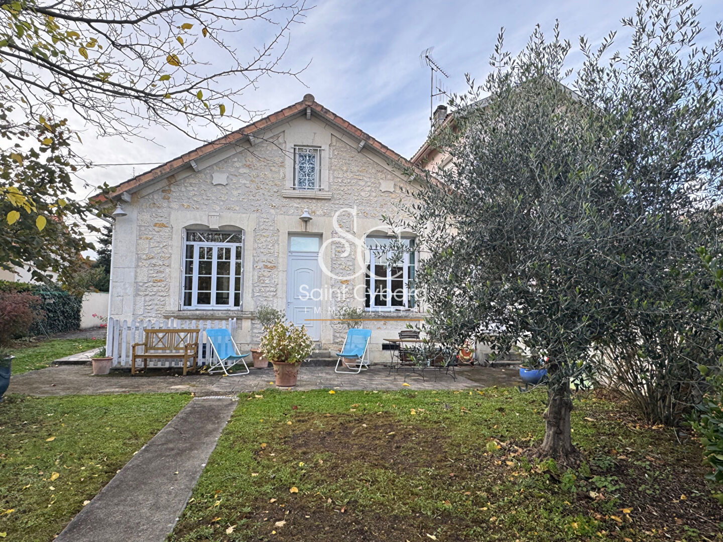 Photo Maison Années 30 Quartier Saint-Cybard - 4 Chambres image 1/6