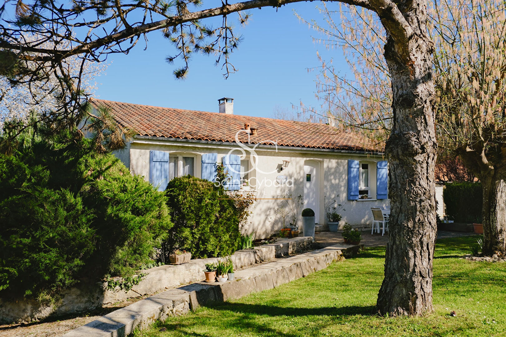 Agence immobilière de SAINT CYBARD IMMOBILIER Angouleme - SAINT CYBARD IMMOBILIER