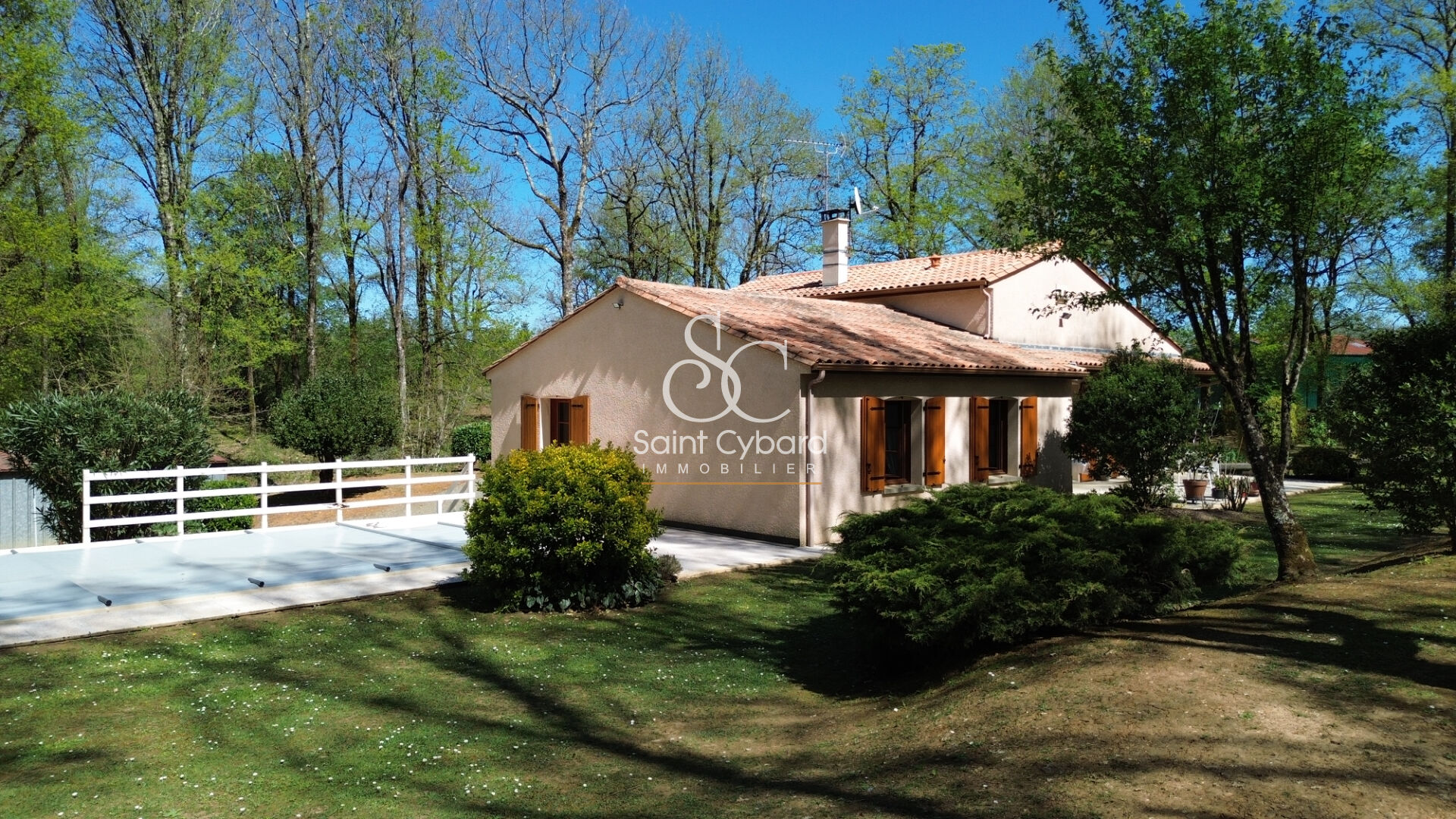 Agence immobilière de SAINT CYBARD IMMOBILIER Angouleme - SAINT CYBARD IMMOBILIER