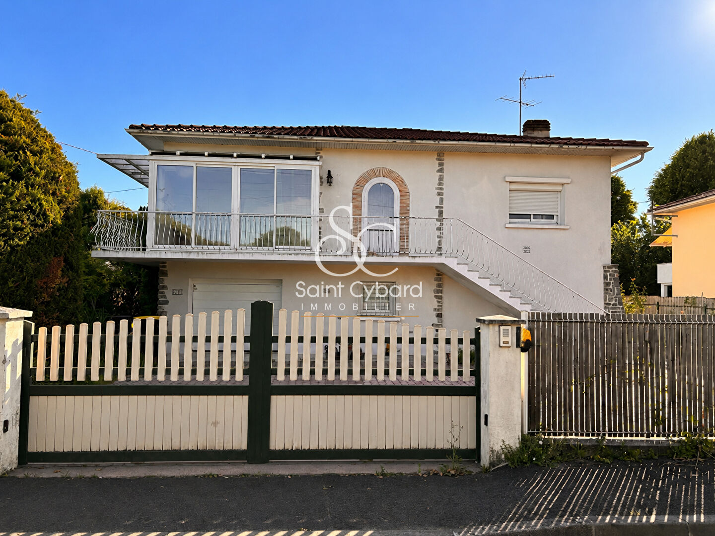 Agence immobilière de SAINT CYBARD IMMOBILIER Angouleme - SAINT CYBARD IMMOBILIER