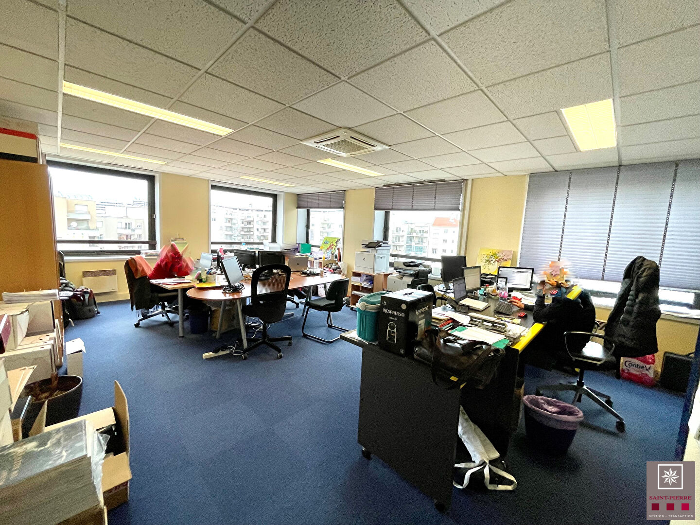 Photo Métro Charpennes ; Bureaux lumineux, Garage et Parkings image 4/6