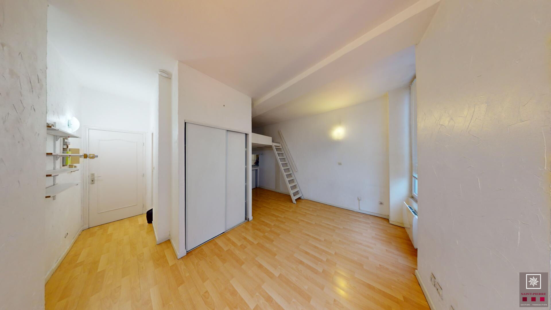 Photo T1_CHARPENNES image 2/5