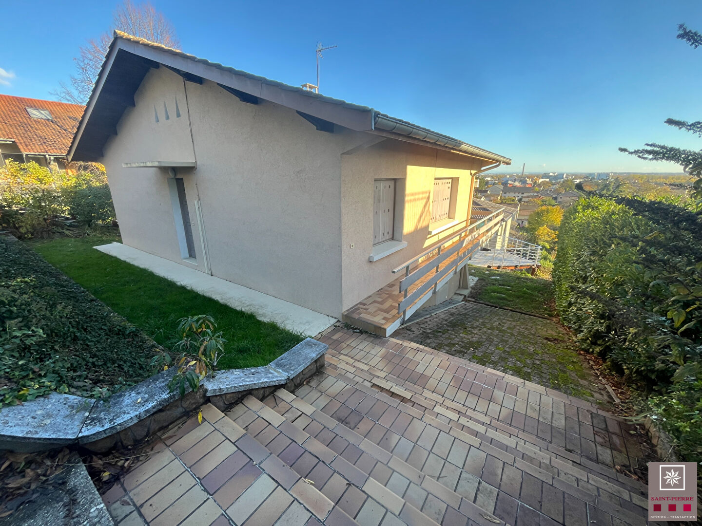 Agence immobilière de Saint Pierre transactions Lyon - SAINT-PIERRE TRANSACTION