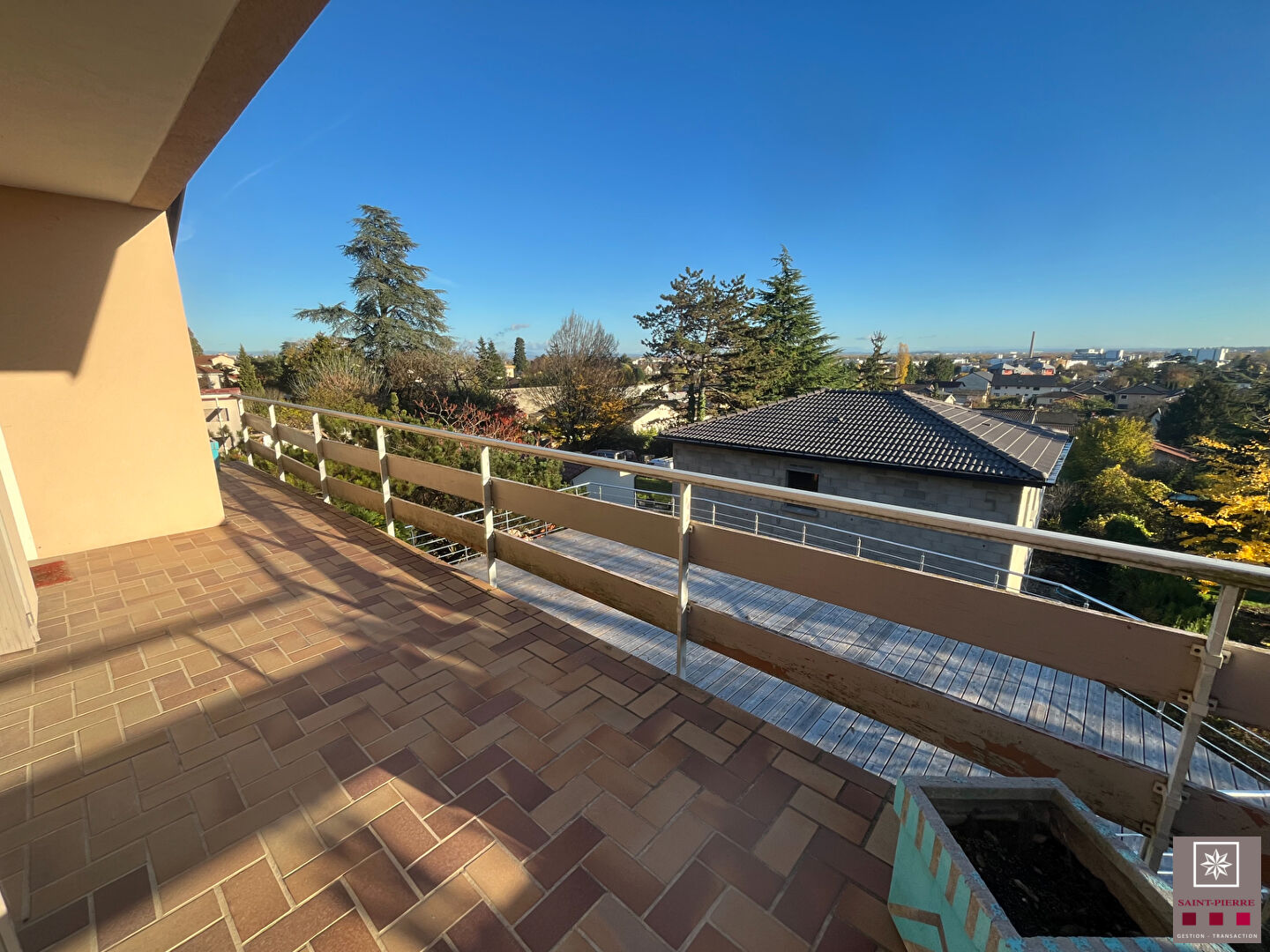 Agence immobilière de Saint Pierre transactions Lyon - SAINT-PIERRE TRANSACTION