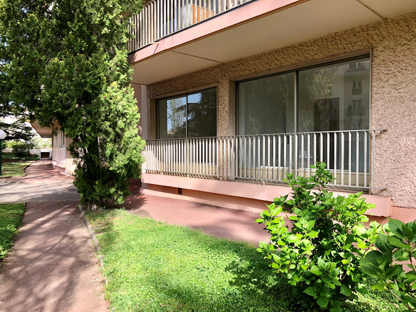 Agence immobilière de Saint Pierre transactions Lyon - SAINT-PIERRE TRANSACTION