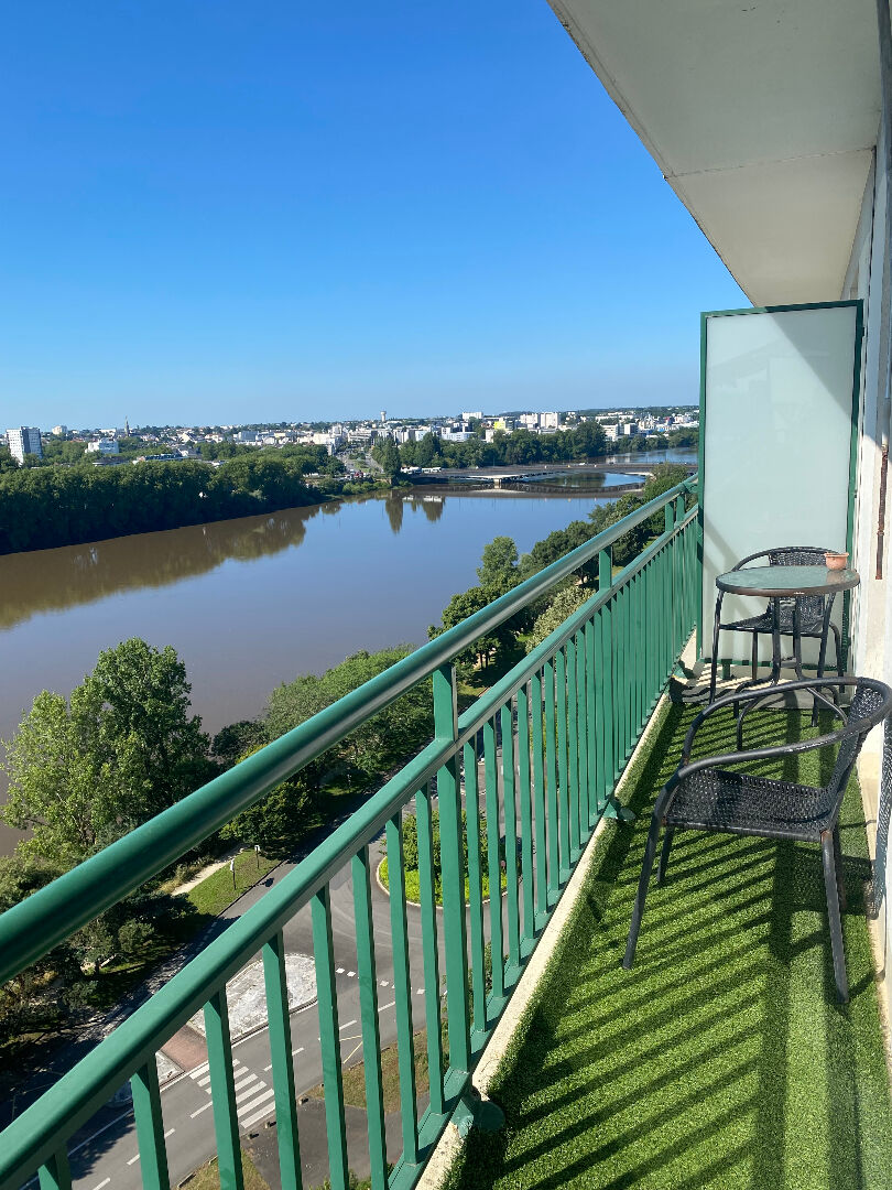 Photo Ile de Nantes appartement 2 pièces 55m² image 2/4
