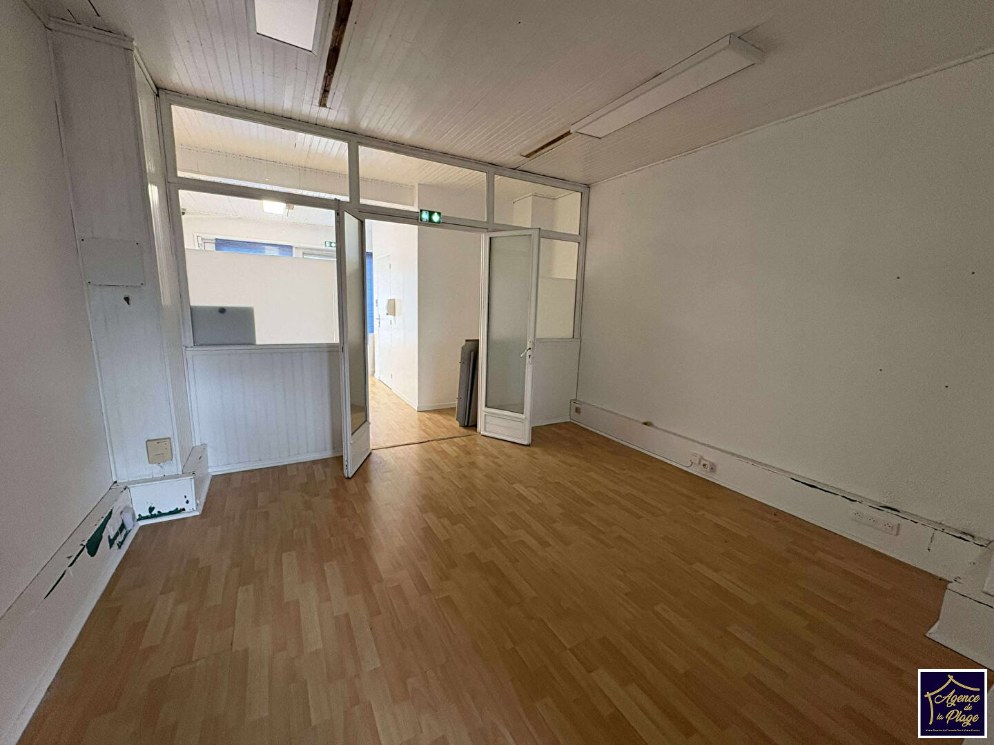 local commercial Calais nord