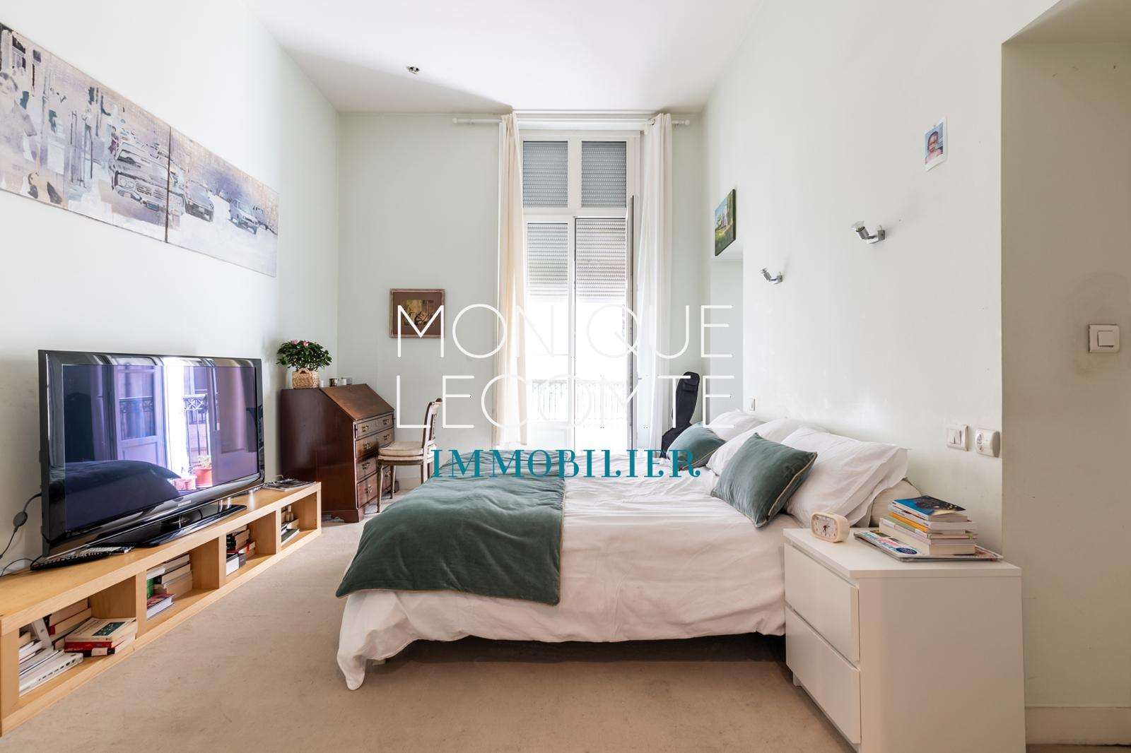Photo BORDEAUX - TRIANGLE D'OR - Superbe appartement 4 chambres - 184m2 image 6/6