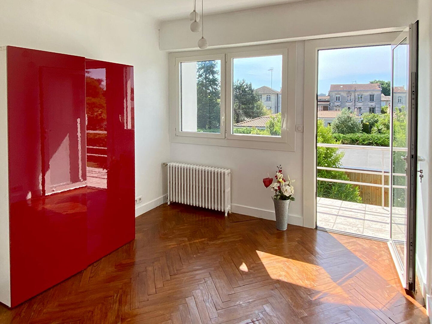 Photo BORDEAUX - LE BOUSCAT - Parc Bordelais - Maison 153m2 - 4 chambres - Jardin - Dépendance image 6/6