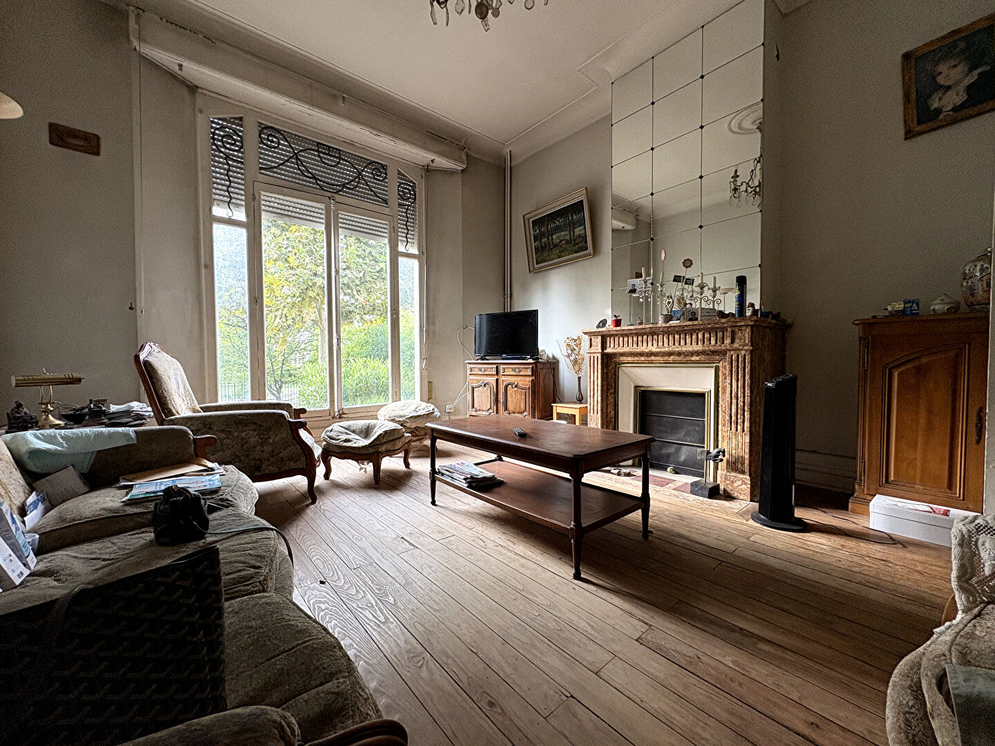 Photo BORDEAUX - PARC BORDELAIS - Maison Pierre année 30 - 4 chambres- Jardin - Garage image 3/4