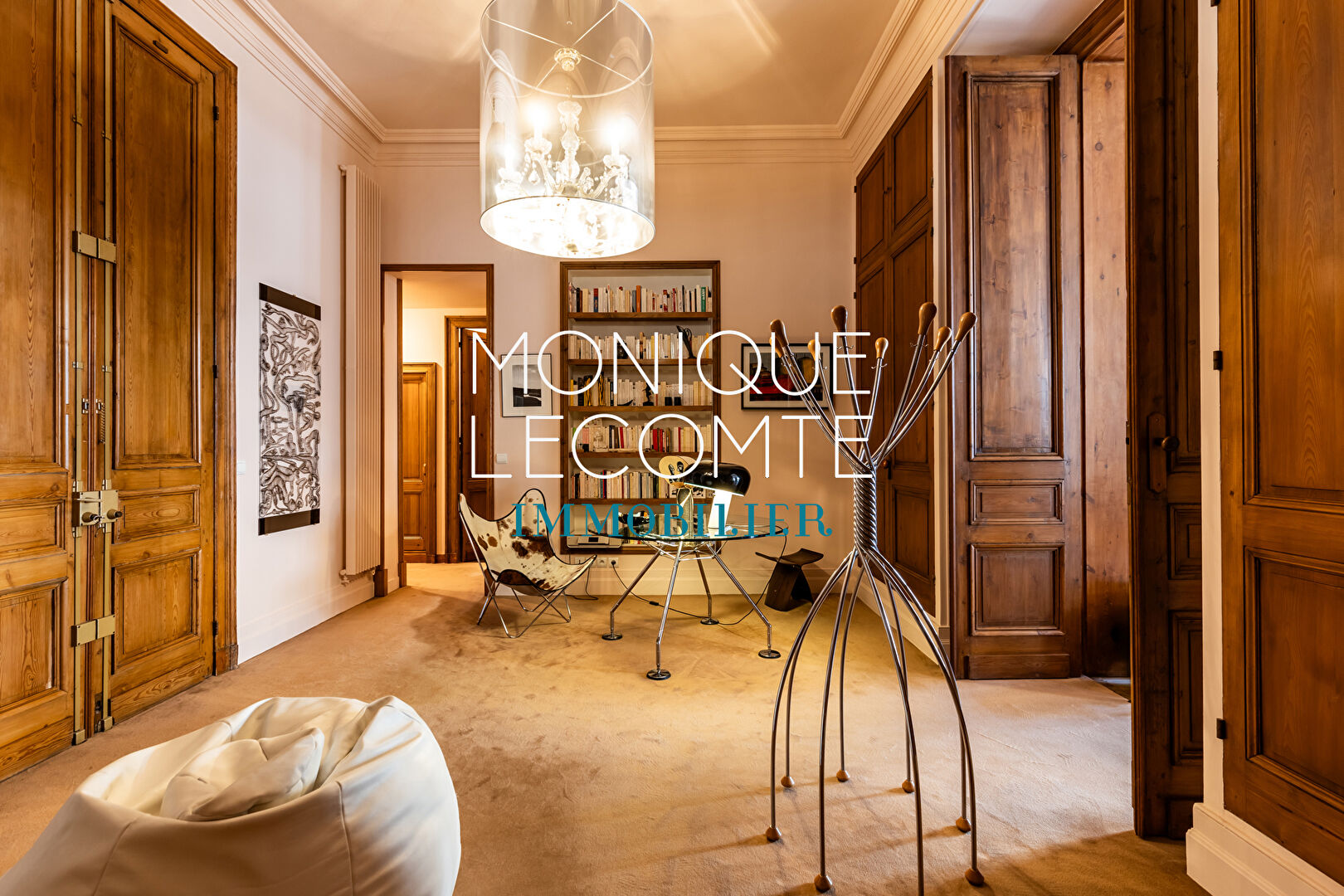Photo BORDEAUX CENTRE-  APPARTEMENT D'ANGLE DE 213 m2 AVEC BALCON FILANT image 4/6