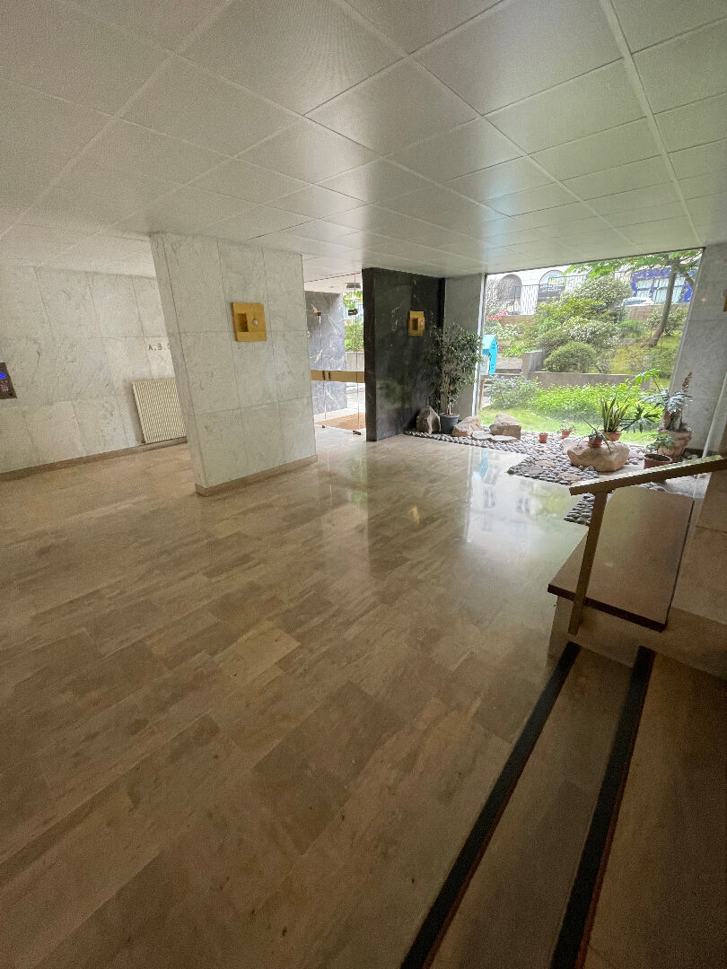 Photo PARIS 14° RUE SARRETTE  STUDIO VUE MAGNIFIQUE / PARIS image 4/6