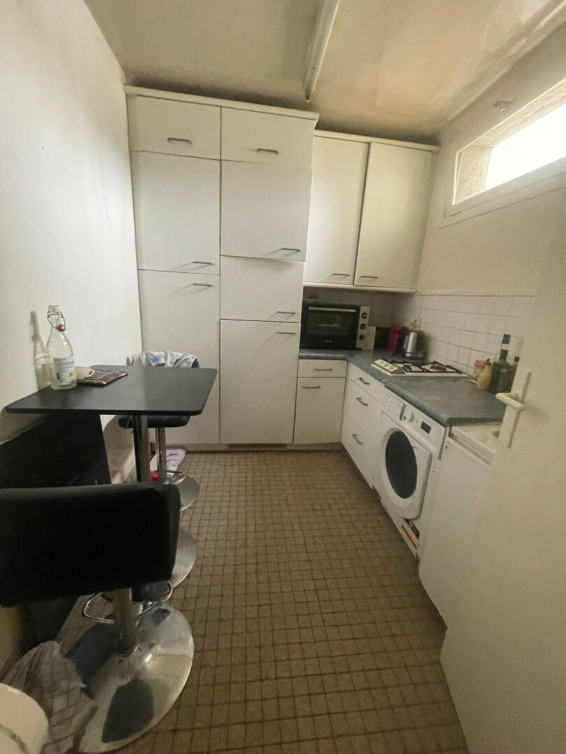 Photo ALESIA 2 P  AU 5° ASC  AVEC BALCON  BON PLAN image 3/6