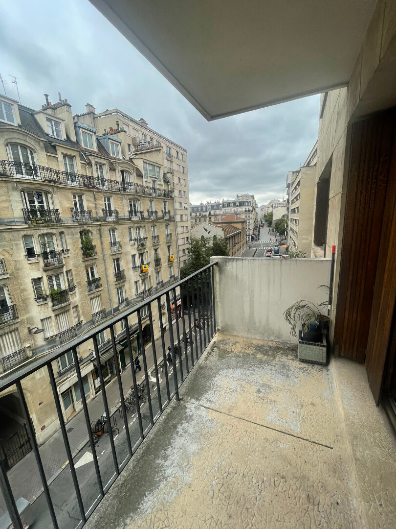 Photo ALESIA 2 P  AU 5° ASC  AVEC BALCON  BON PLAN image 5/6