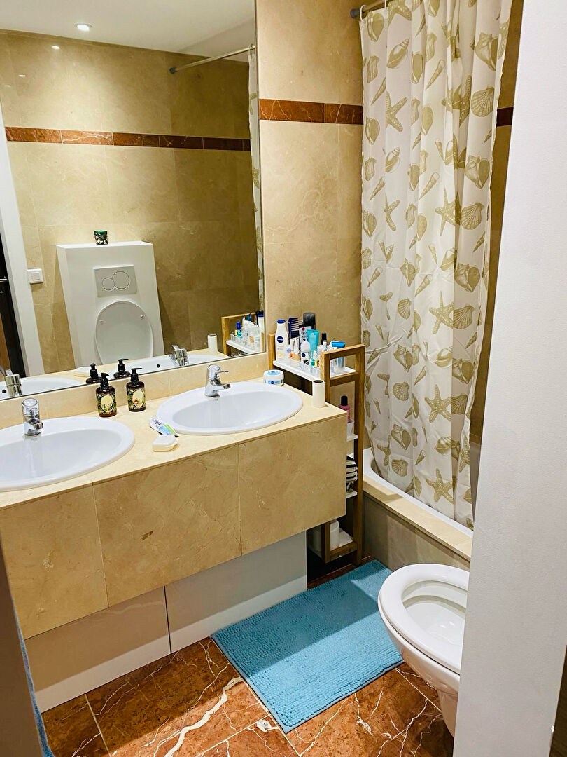 Photo Appartement 3 pièces meublé de 66m2 Paris 15 image 6/6