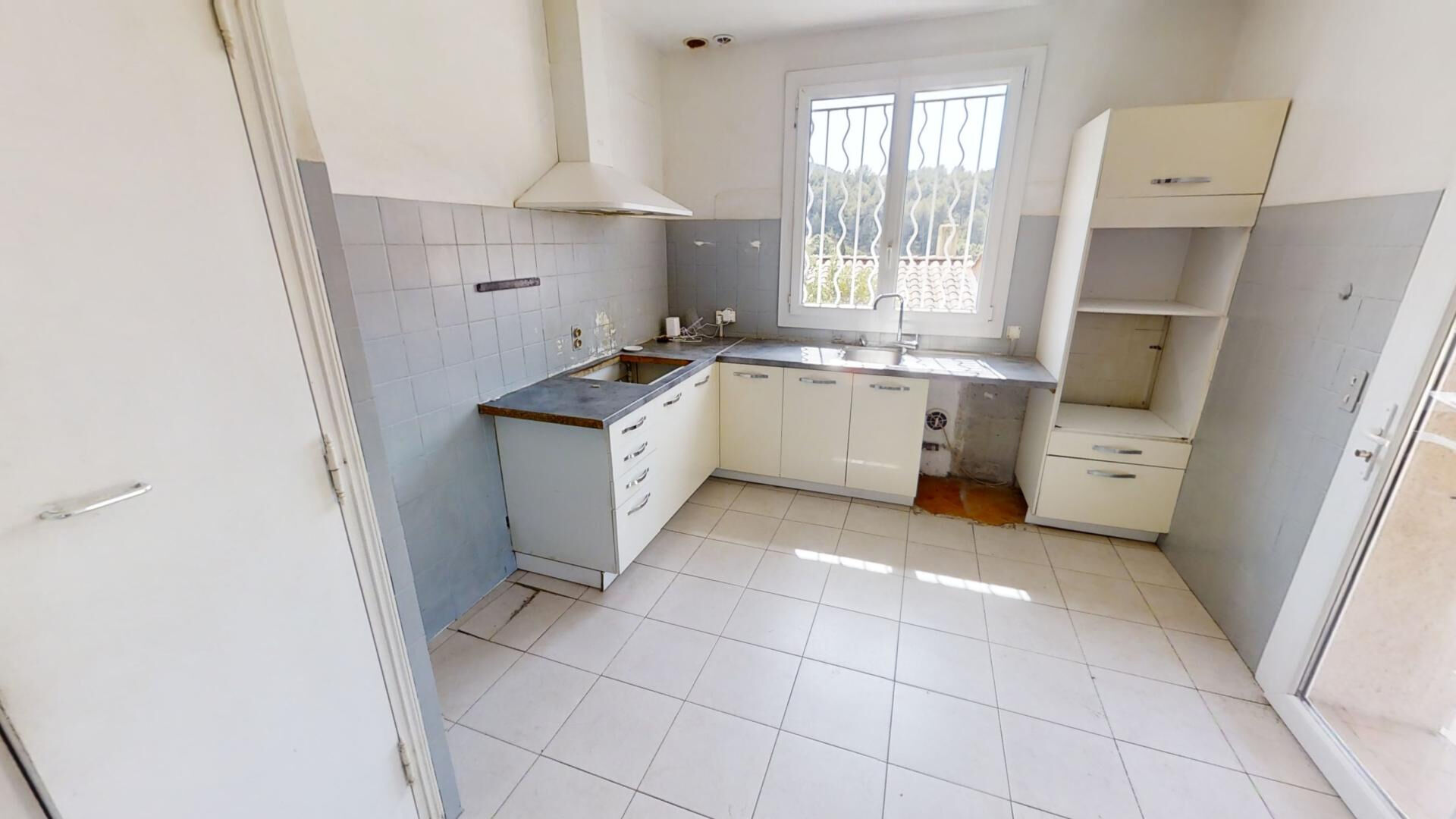 Maison Evenos 9 pièce(s) 200 m2