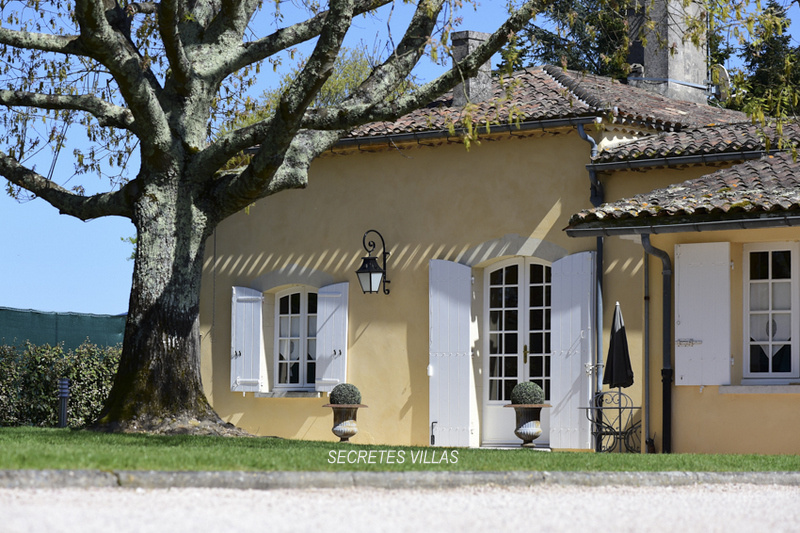 Photo SECTEUR LATRESNE CHARTREUSE DE 560M2 SUR TERRAIN  9000M2 image 3/6