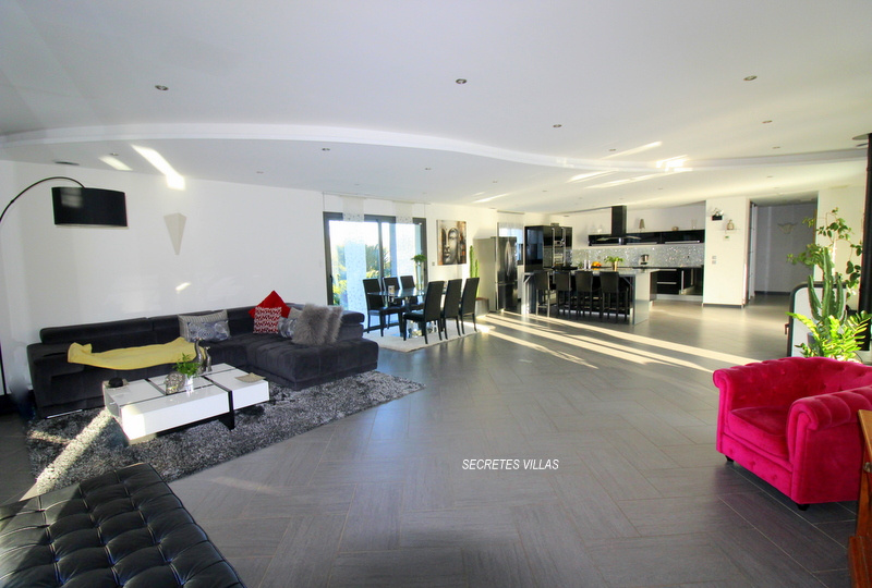 Photo FARGUES ST HILAIRE BELLE VILLA CONTEMPORAINE PLAIN PIED image 2/6