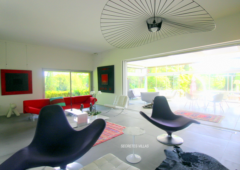 Photo POMPIGNAC PROPRIETE 540M2 BATI 302M2 HABITABLE PARC 2,3HA image 5/6