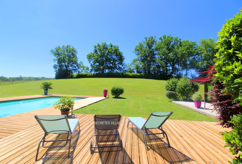 Photo SALLEBOEUF VILLA D'ARCHITECTE 238M2 SUR PARC 1,3 HA AVEC VUE image 3/6