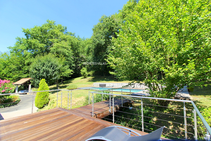 Photo FARGUES ST HILAIRE VILLA 212M2 CADRE EXCEPTIONNEL PARC 3936M image 4/6