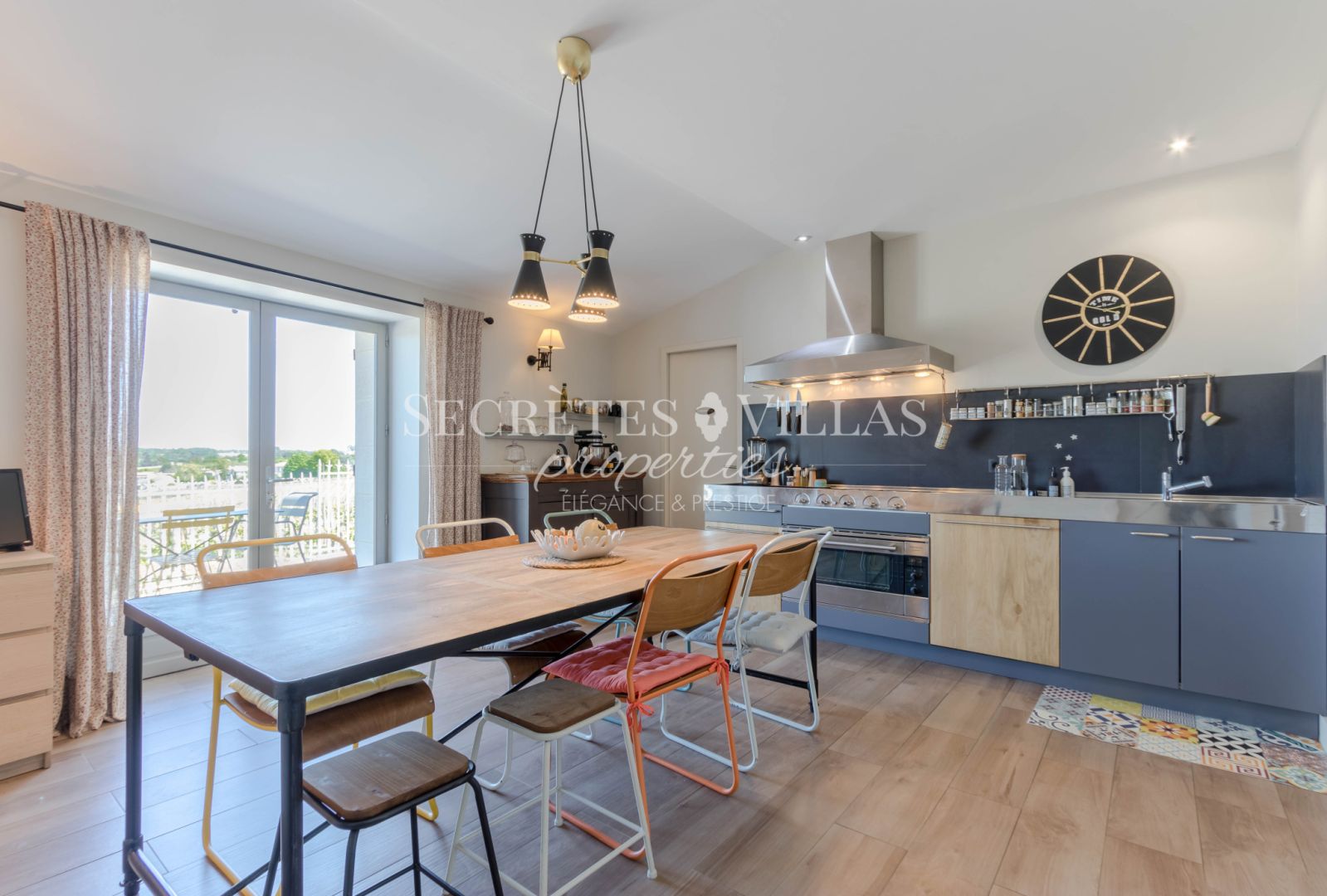 Photo LATRESNE MAISON DE CHARME EN PIERRE 142M2 AVEC VUE image 5/6