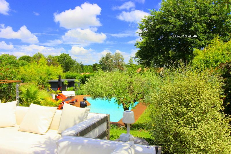 Photo BOULIAC CENTRE RAVISSANTE VILLA DE CHARME 258M2 AVEC PISCINE image 2/6