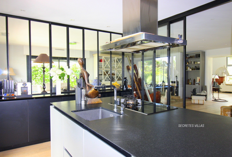 Photo BOULIAC CENTRE RAVISSANTE VILLA DE CHARME 258M2 AVEC PISCINE image 4/6