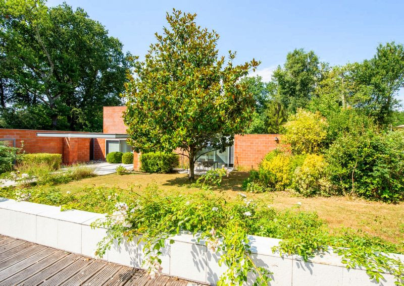 Agence immobilière de SECRETES VILLAS IMMOBILIER Bouliac