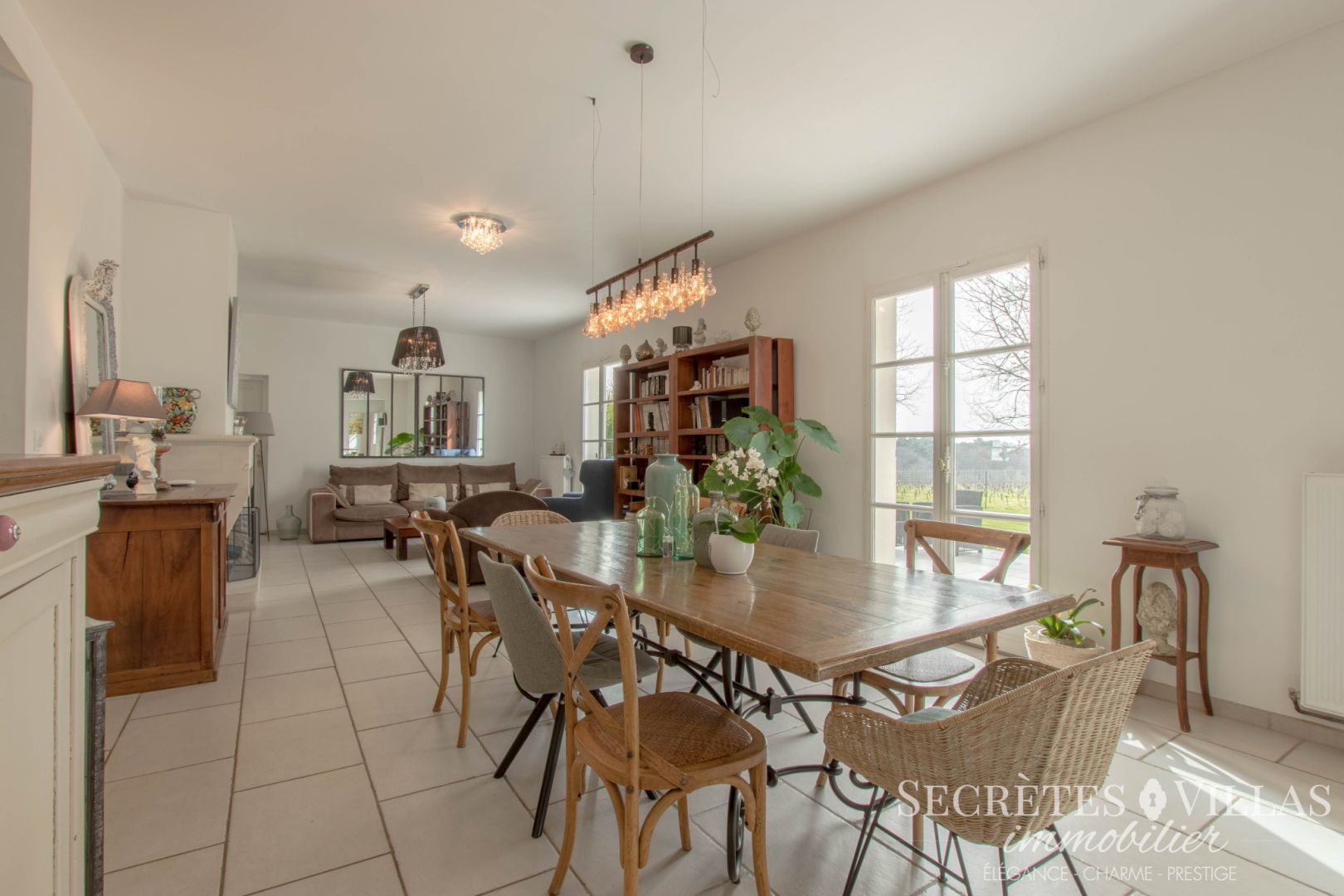 Photo FARGUES ST HILAIRE VILLA ET APPARTEMENT 229M2 VUE DEGAGEE image 5/6