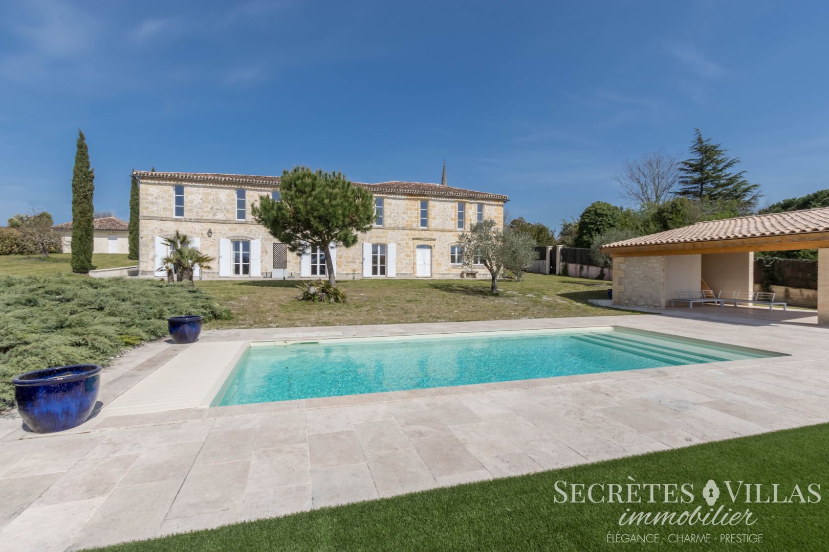 Photo PROPRIETE EN PIERRE 390M2 TERRAIN 4042m2 VUE EXCEPTIONNELLE image 5/6