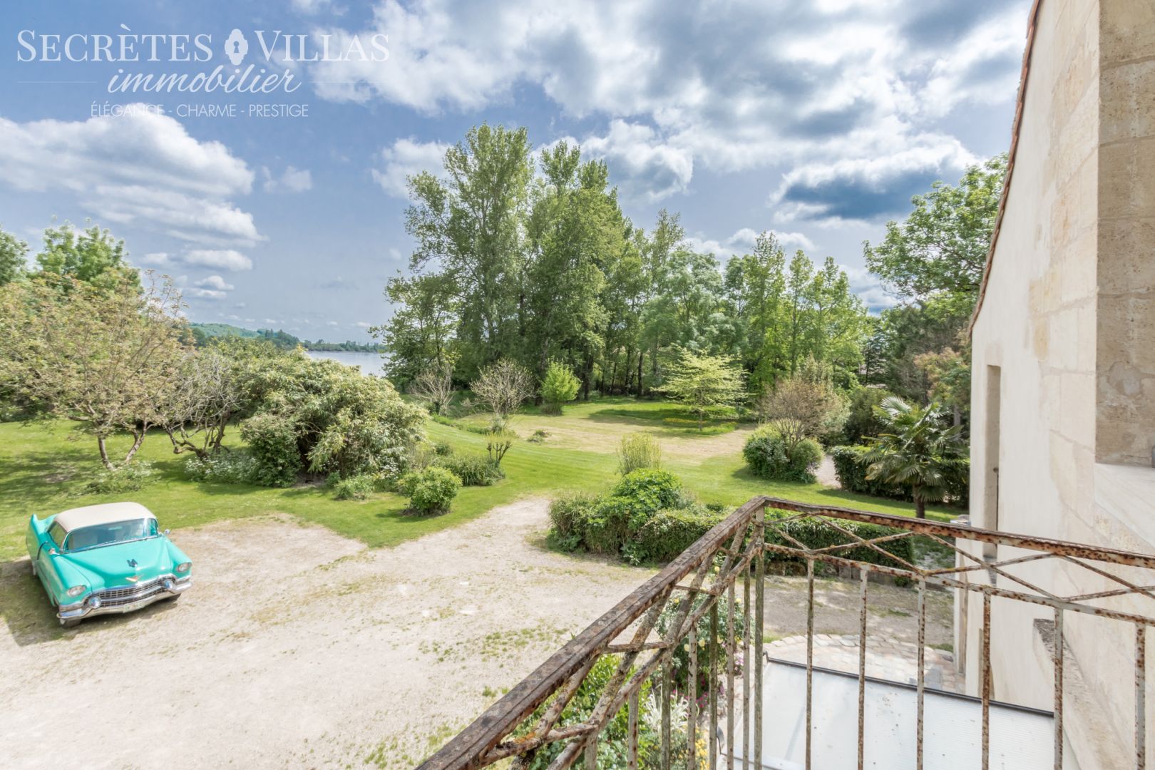 BORDEAUX PROPRIETE 340M2 TERRAIN 5560M2 PISCINE VUE GARONNE