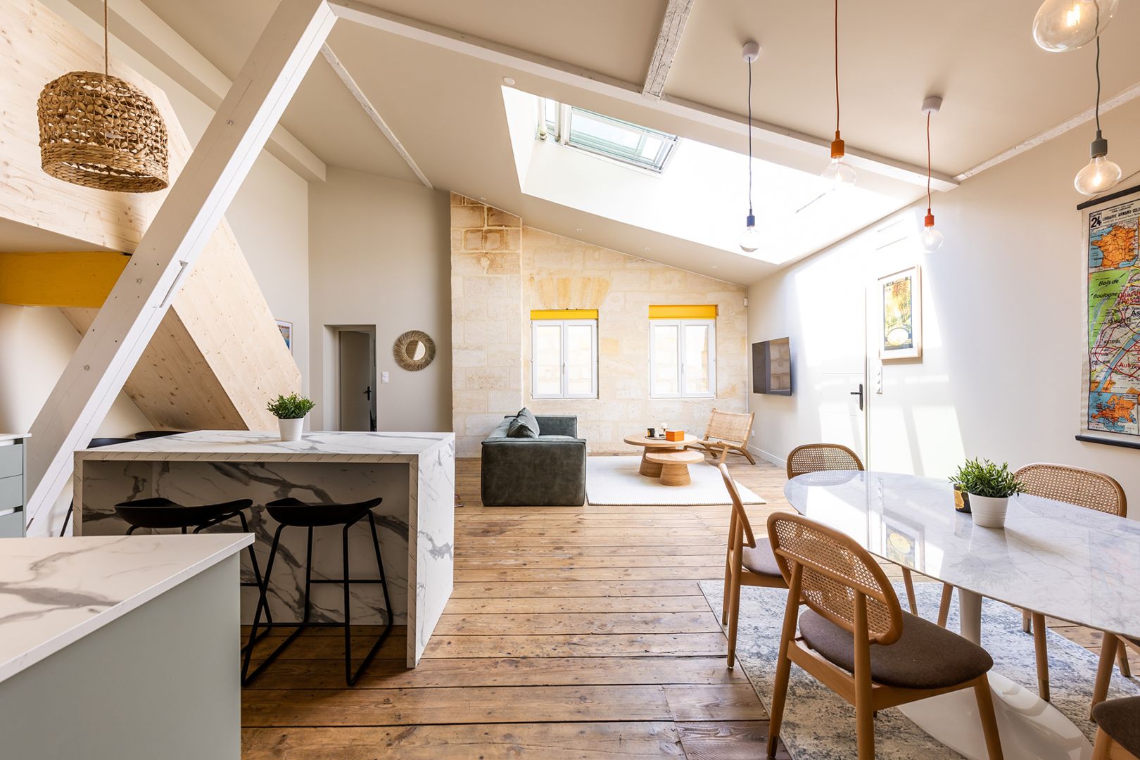 Photo BORDEAUX COEUR CHARTRONS DUPLEX 130M2 image 4/6