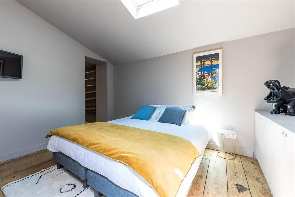 Photo BORDEAUX COEUR CHARTRONS DUPLEX 130M2 image 5/6