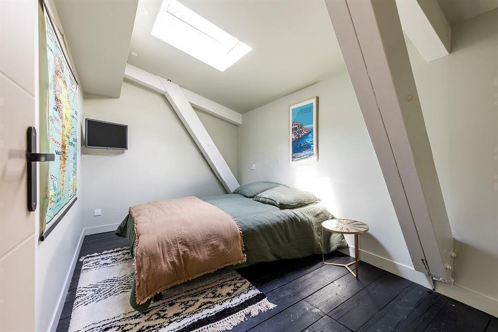 Photo BORDEAUX COEUR CHARTRONS DUPLEX 130M2 image 6/6