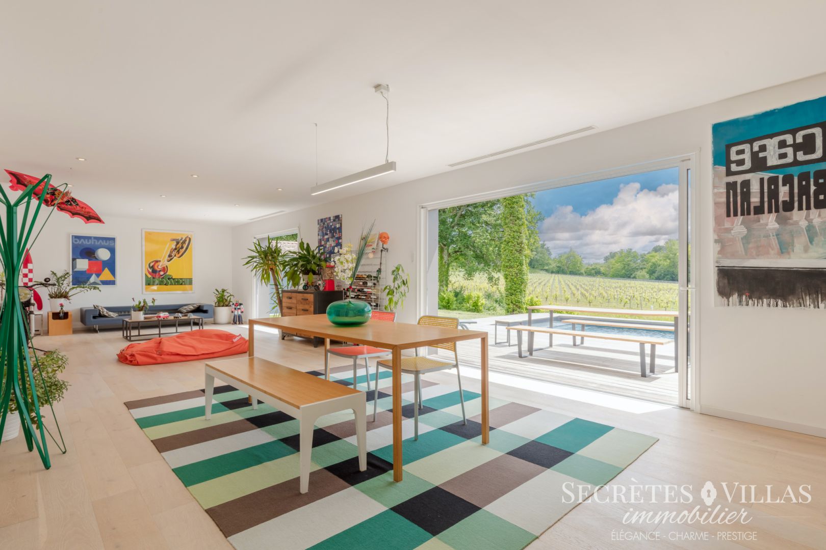 SAINT LOUBES MAISON 170M2  PLAIN PIED SUR  5330M2 AVEC VUE