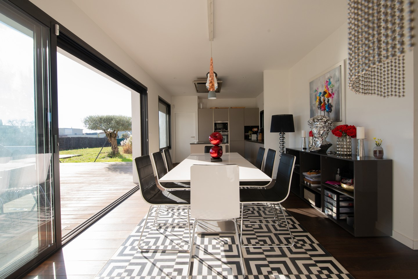 Photo HAUT BOULIAC VILLA CONTEMPORAINE 170M2 sur 2000M2 ET PISCINE image 3/6