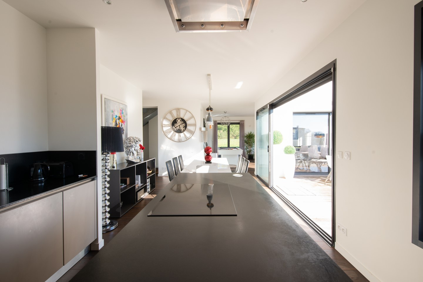 Photo HAUT BOULIAC VILLA CONTEMPORAINE 170M2 sur 2000M2 ET PISCINE image 4/6