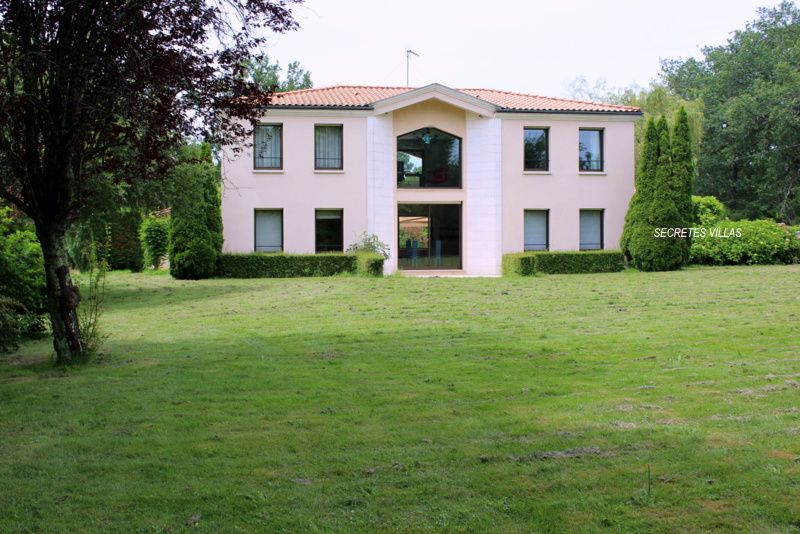 Agence immobilière de SECRETES VILLAS IMMOBILIER Bouliac - SECRETES VILLAS IMMOBILIER