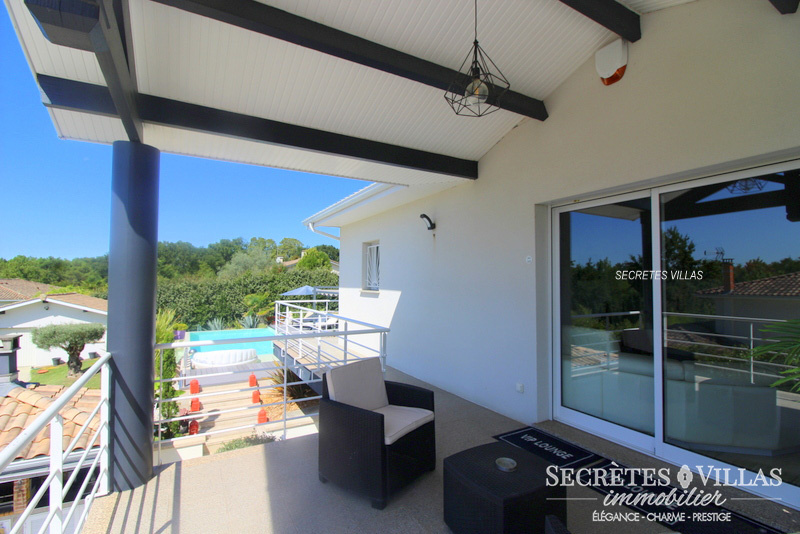 Photo LATRESNE VILLA  239M2 DONT  APPARTEMENT 80M2 SUR 1306M2 image 5/6