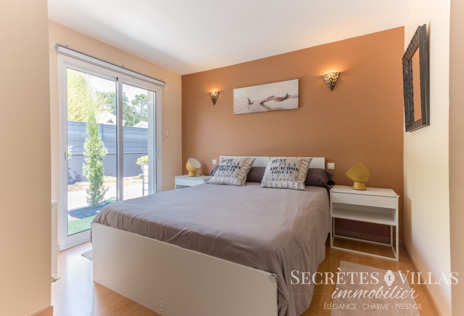 Photo LATRESNE VILLA  239M2 DONT  APPARTEMENT 80M2 SUR 1306M2 image 6/6