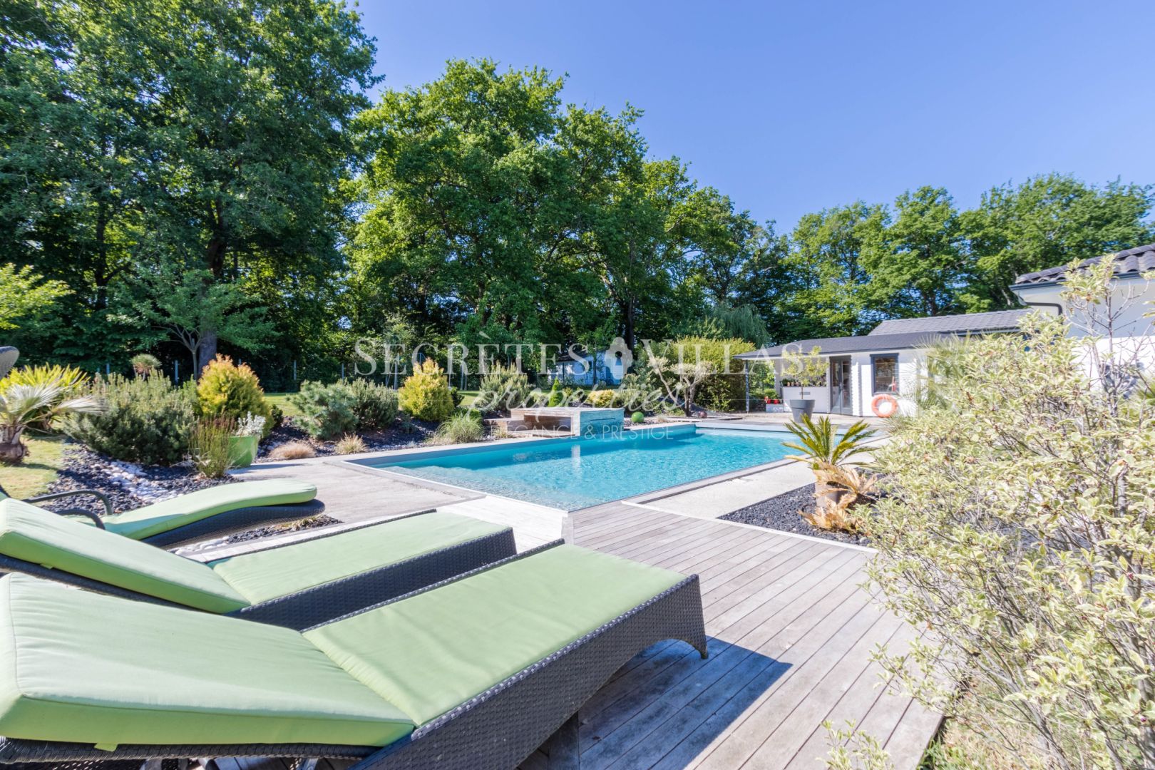 Photo BOULIAC SPLENDIDE VILLA  PRESTIGE 300M2  2112M2 VUE BOIS image 2/6