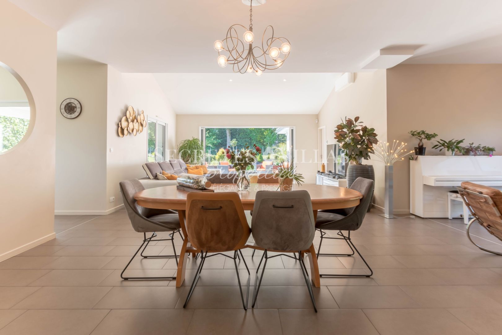 Photo BOULIAC SPLENDIDE VILLA  PRESTIGE 300M2  2112M2 VUE BOIS image 4/6