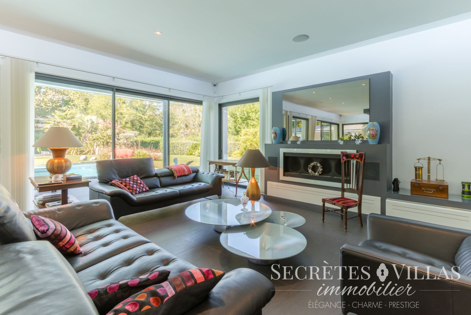 Photo CAMBLANES ET MEYNAC BELLE VILLA CONTEMPORAINE 405M2 VUE BOIS image 6/6