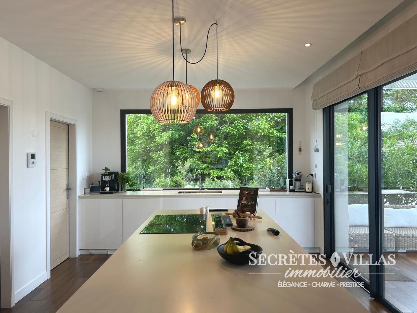 Photo BOULIAC VILLA D'ARCHITECTE HAUT DE GAMME 239M2 AVEC VUE EXCE image 3/6