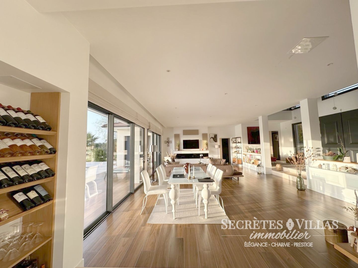 Photo BOULIAC VILLA D'ARCHITECTE HAUT DE GAMME 239M2 AVEC VUE EXCE image 6/6