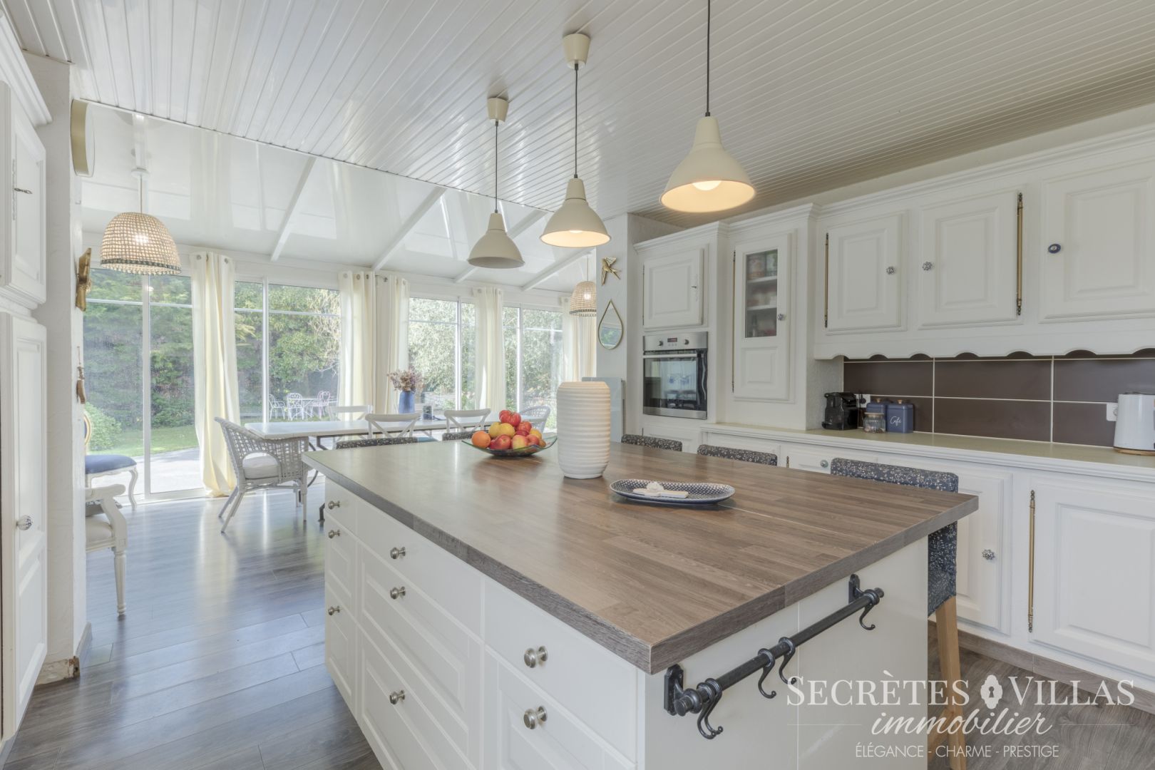 Photo CARIGNAN DE BDX MAISON PLAIN PIED 220M2 SUR 2725M2 ET PISCIN image 2/6