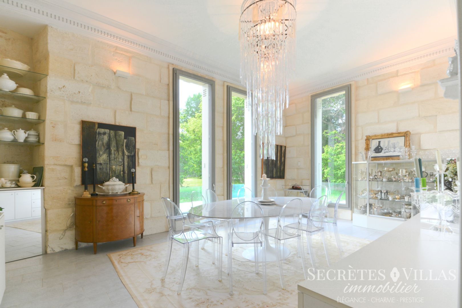 Photo BORDEAUX CHATEAU ET DEPENDANCES RENOVES 1310M2  PARC 5,44HA image 3/6