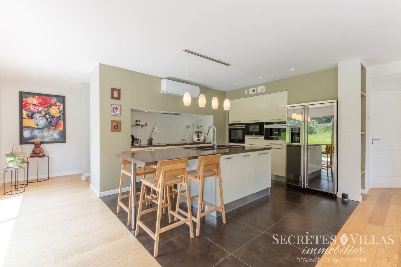 Photo FARGUES ST HILAIRE SUPERBE VILLA  D'ARCHITECTE 210 M2 ET 246 image 5/6